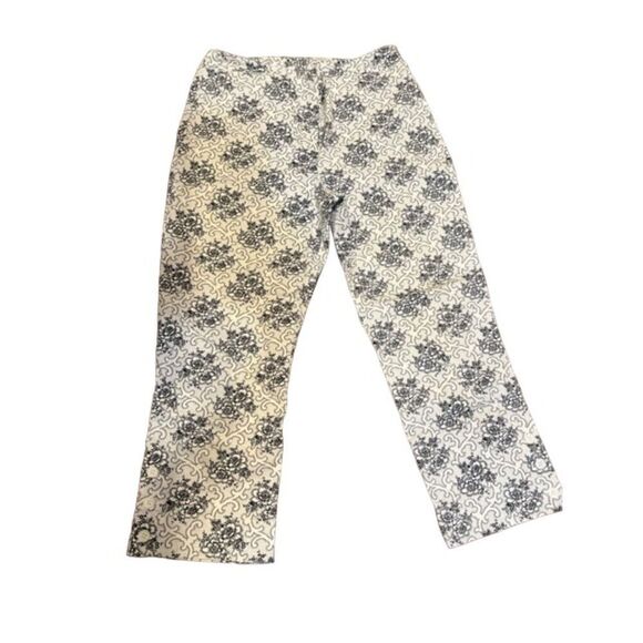 Ann Taylor Loft Cropped Pants Creamy White with Black Floral Size 8P - Picture 2 of 9